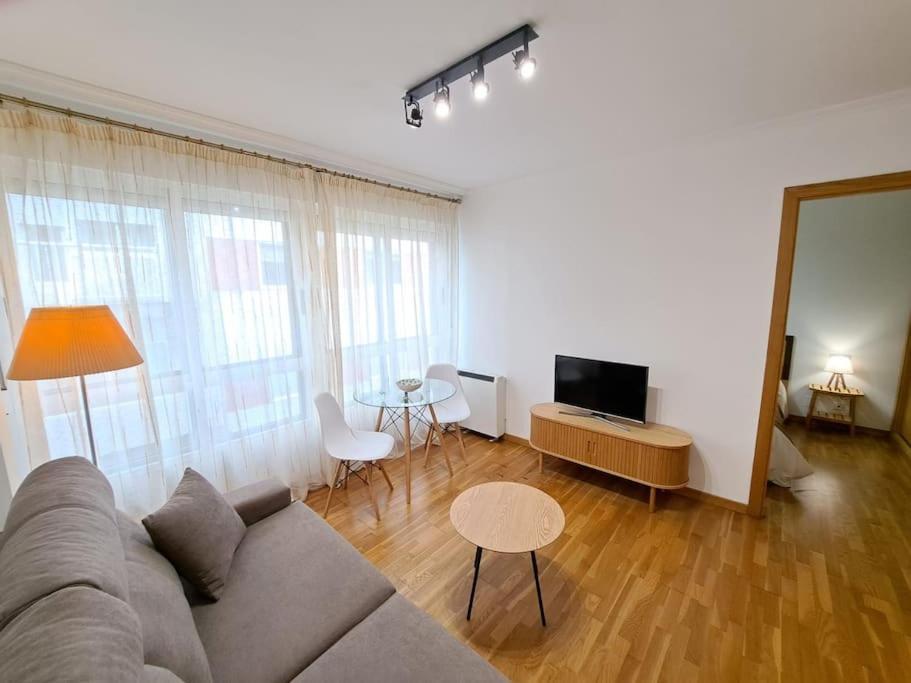 Apartamento Centrico En Vigo Luaran gambar
